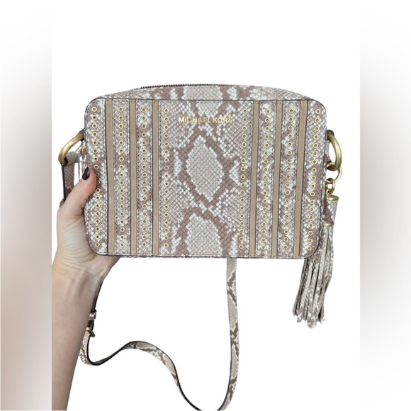 MICHAEL KORS Mini Grommets Crossbody - Picture 5 of 16